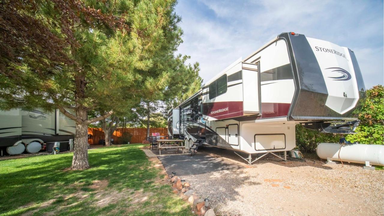 Апартаменты Outdoor Glamping Large 5Th Wheel Setup Ok4A Моаб Экстерьер фото