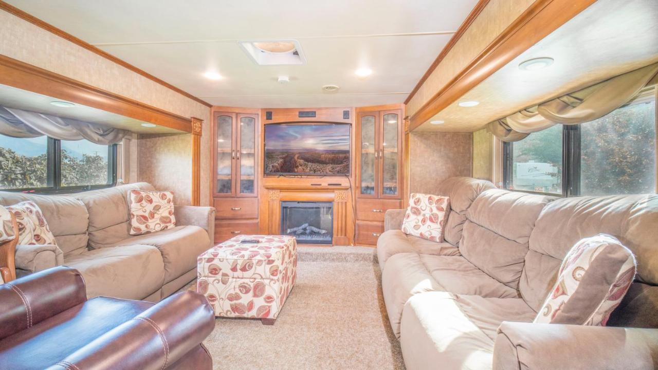 Апартаменты Outdoor Glamping Large 5Th Wheel Setup Ok4A Моаб Экстерьер фото